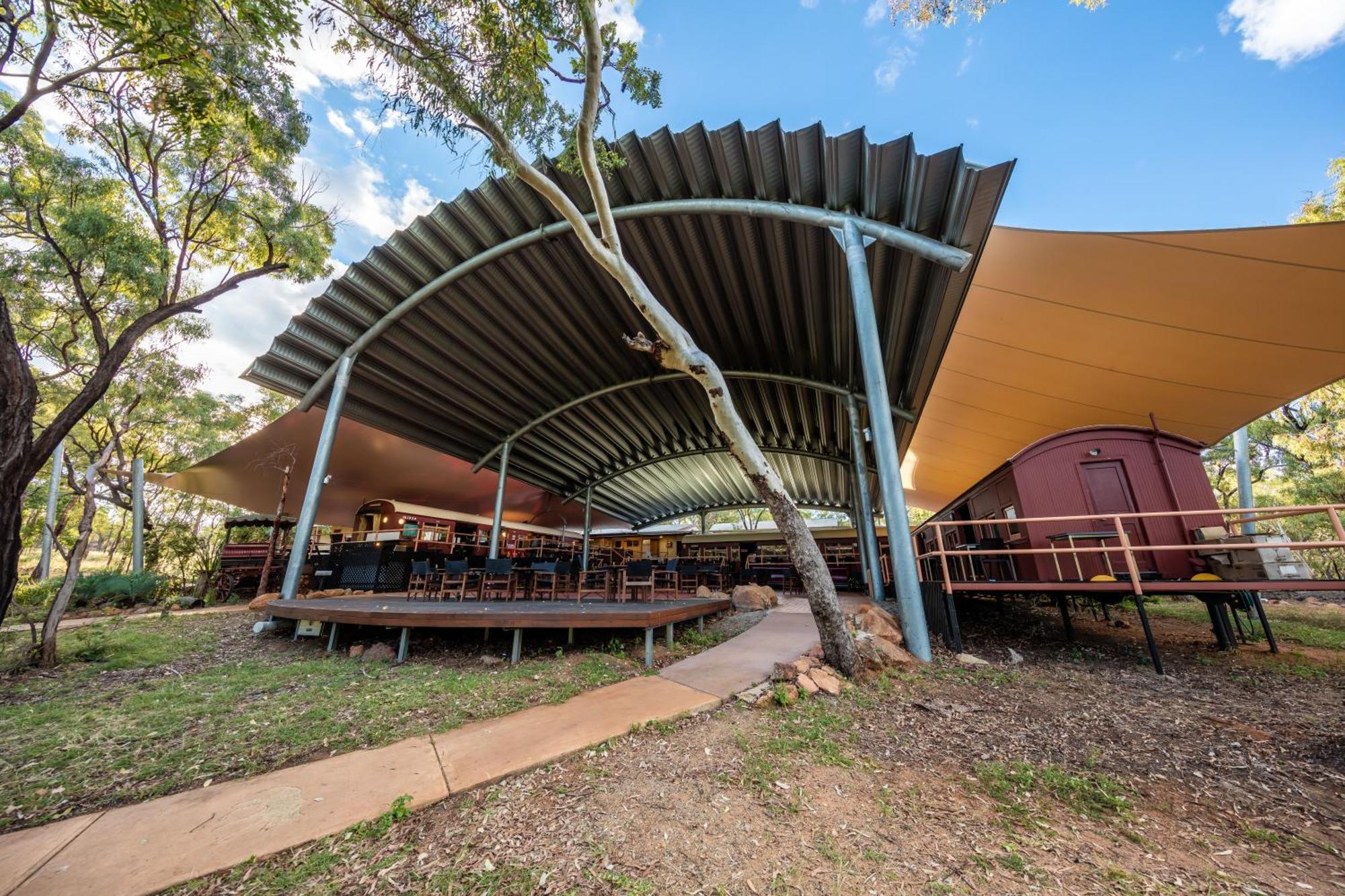 Discovery - Undara Lodge *